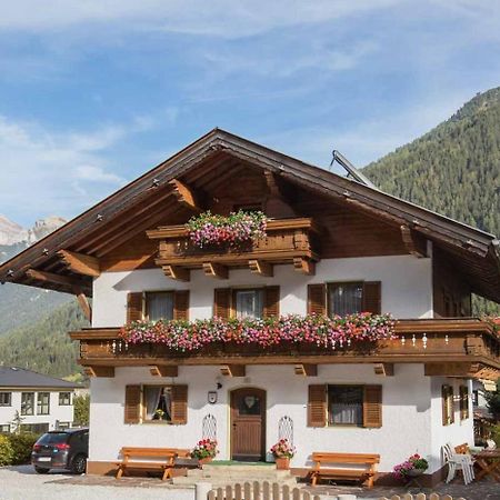 Ferienhaus Stubai Нойщифт им Щубайтал Екстериор снимка